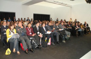 Aspecto de la sala que acogió la presentación de las ocho tendencias de consumo, organizada por AZTI-Tecnalia, en el marco de Alimentaria 2012.